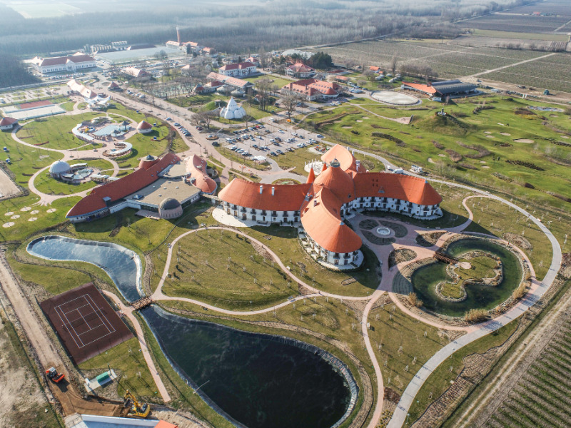 Májusi körbevezetések a Hungarikum Ligetben