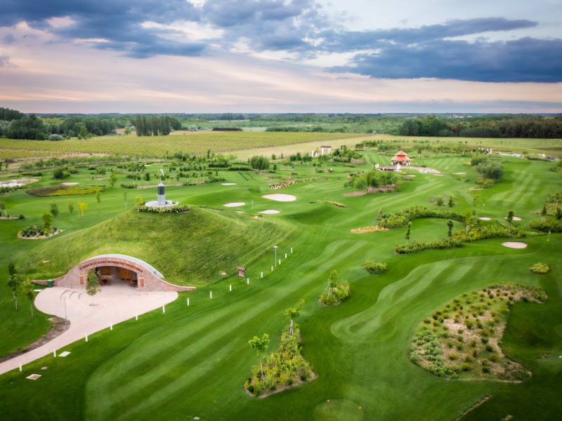 Körbeveztések októberben a Hungarikum Ligetben
