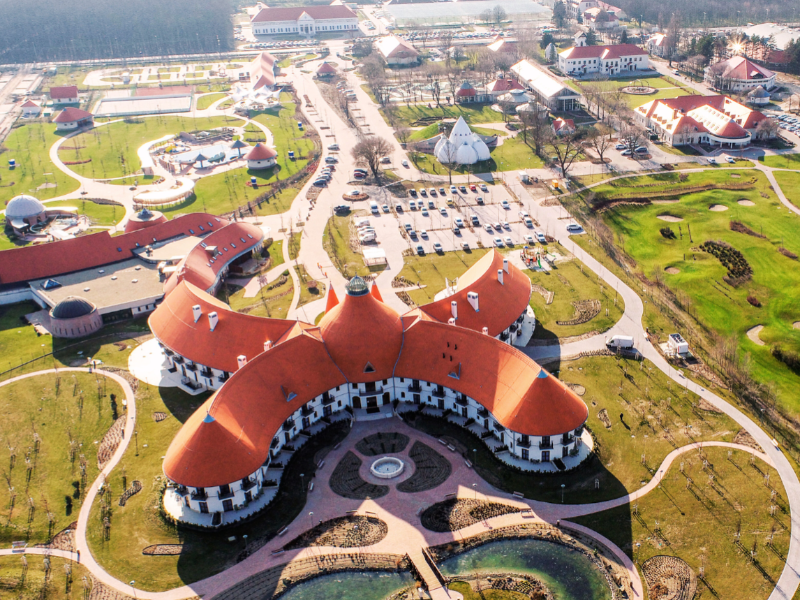 Októberi körbevezetések a Hungarikum Ligetben 