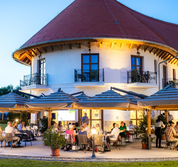 Hungarikum Hotel - Kreinbacher pezsgő- és borvacsora (53)